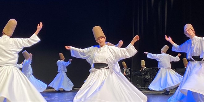 Murat Bardakçı: Mevlana törenlerinde, 747 yıldır böyle garabet görmedik