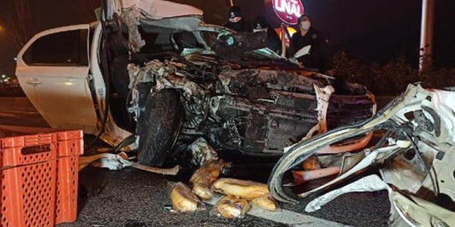 Başkentte trafik kazası: 2 ölü, 2 yaralı