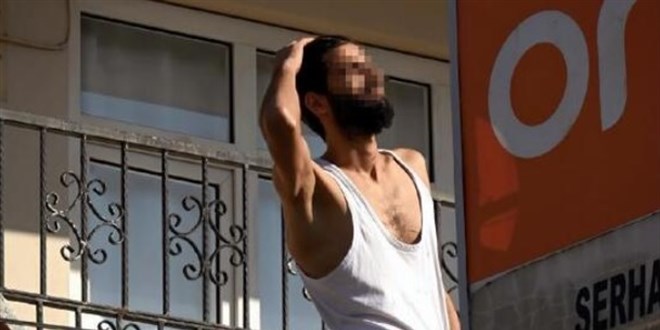 İntihar girişiminde saçlarını tarayıp poz veren gencin annesi konuştu