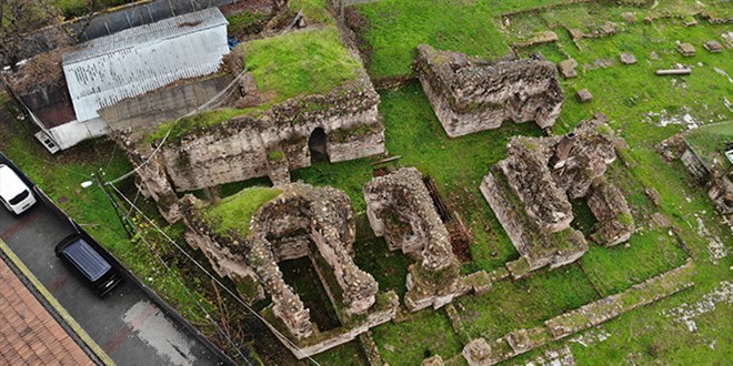 14 yüzyıllık saray gün yüzüne çıkarılıyor