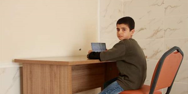 Bakan Selçuk paylaştı! 'Harranlı Hasan Hüseyin' çalışma masasına kavuştu