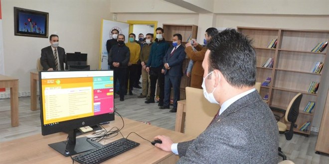 Muş'ta öğretmenler için materyal hazırlama destek noktası açıldı