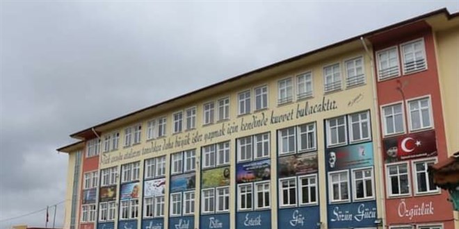 Beden eğitimi öğretmeni kansere yenik düştü