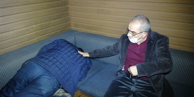 Eski boksörler derneğine kumar baskını: Uyuyor numarası yaptılar