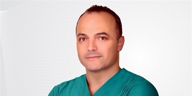 Ortopedi uzmanı Necati Emirhan, Kovid-19'a yenik düştü