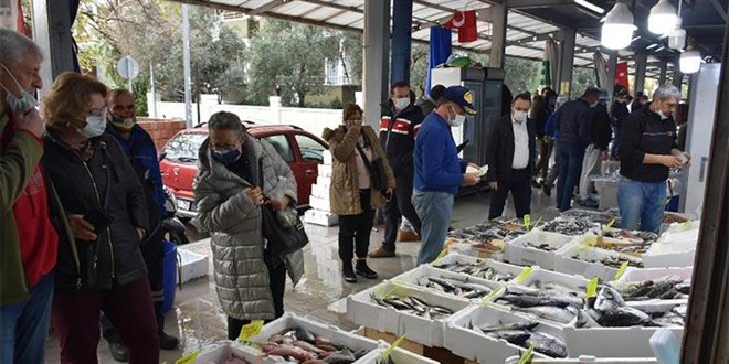 10 günlük yasak sonrası 1 günde sattıklarını 2 saatte tükettiler