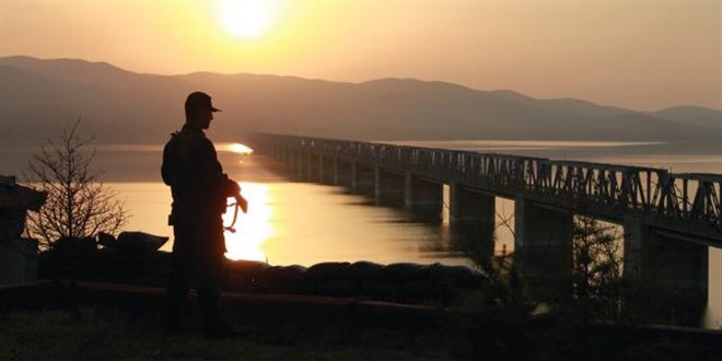 Yunanistan'a kaçmaya çalışan 2 FETÖ şüphelisi yakalandı