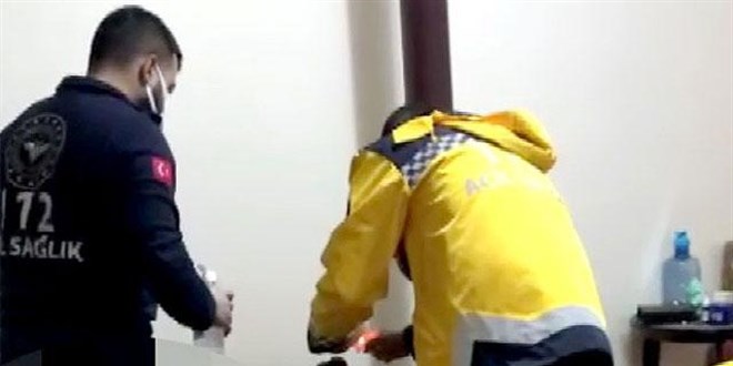 Hastaya müdahaleye giden sağlık ekipleri soba yaktı