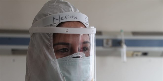 Astım hastası hemşire, iki kez koronayı yendi