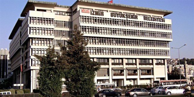 İzmir'de mevzuata aykırı lojman ikramı!