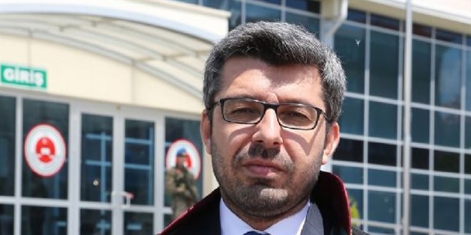 Cumhuriyet, manşetten tekzip yayınlamak zorunda kaldı