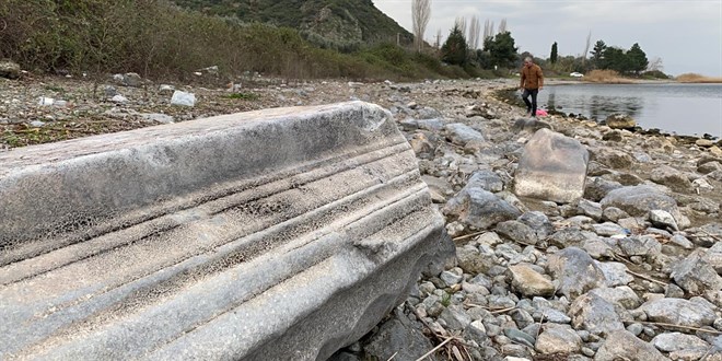 Göl çekilince efsanedeki kayıp şehir ortaya çıkmaya başladı