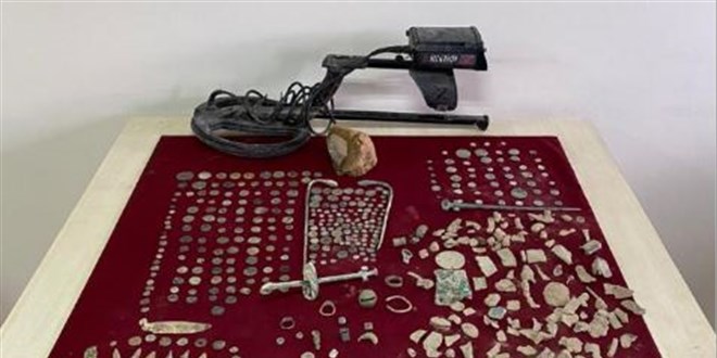Afyonkarahisar'da 662 parça tarihi eser ele geçirildi