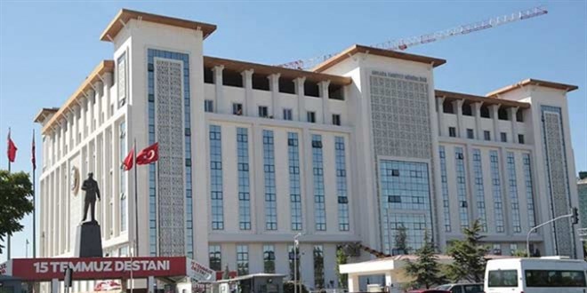 Selçuk Özdağ'a saldıran 2 şüpheli gözaltına alındı
