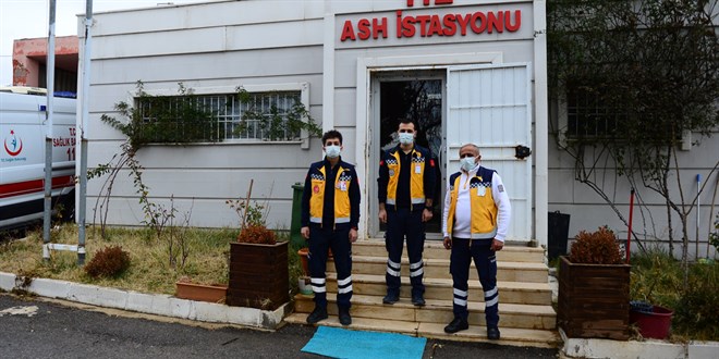 Kovid-19 savaşçıları 'can kurtarma' görevini sürdürüyor