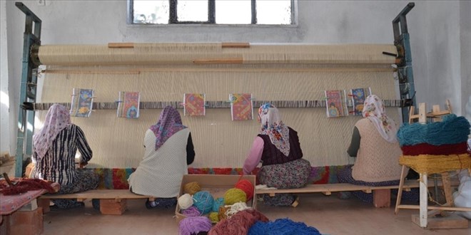 Demirci'nin el halısı Uzak Doğu pazarına yelken açtı