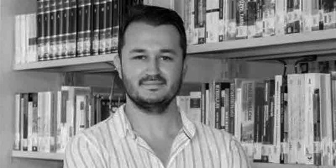 Bıçaklanarak öldürülen öğretim görevlisi toprağa verildi