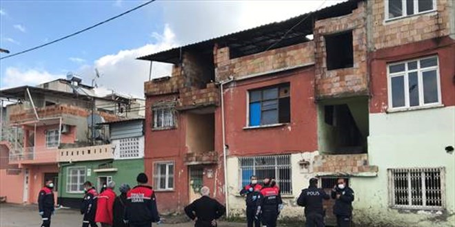 Adana'da 78 yaşındaki kişi evinde ölü bulundu