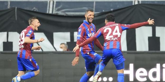 Beşiktaş'ın yenilmezlik serisini Trabzonspor bitirdi