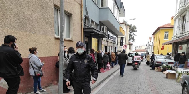 İndirim sevdası, koronayı unutturdu