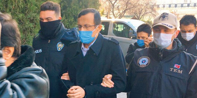 O mesajlar FETÖ'cü eski Generali yalanlıyor