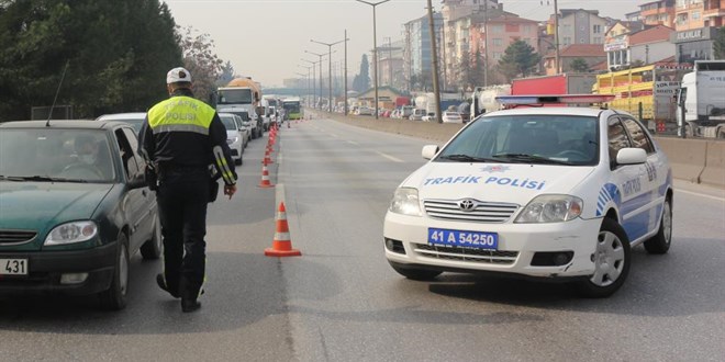 4 ay önce ehliyetine el konulan avukat, denetime takıldı
