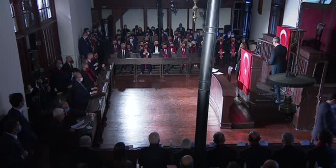'Gazi Meclisimizin iradesiyle Cumhuriyetimizi yeni anayasayla taçlandıracağız'