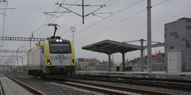 Konya-Karaman hzl tren test srlerine baland