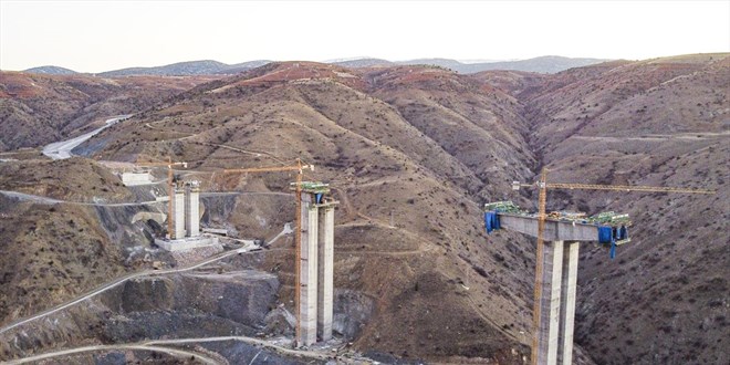 En yüksek ayaklı viyadük, bu iki il arasına kuruluyor