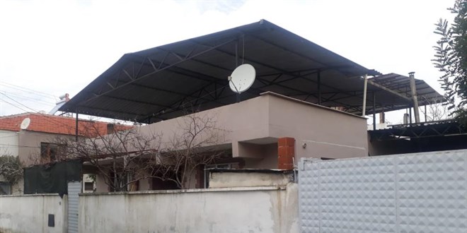 Önce eşini öldürdü, sonra da çocuklarını yaraladı