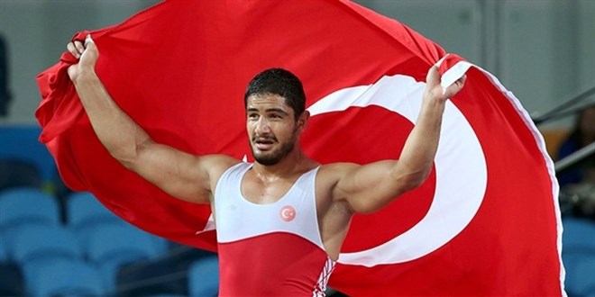 Milli Güreşçi Taha Akgül'e yeni görev