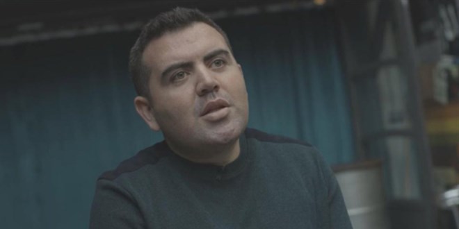 Tim komutanıydı. Çiftlik Bank'a girdi, şimdi asgari ücretle çalışıyor
