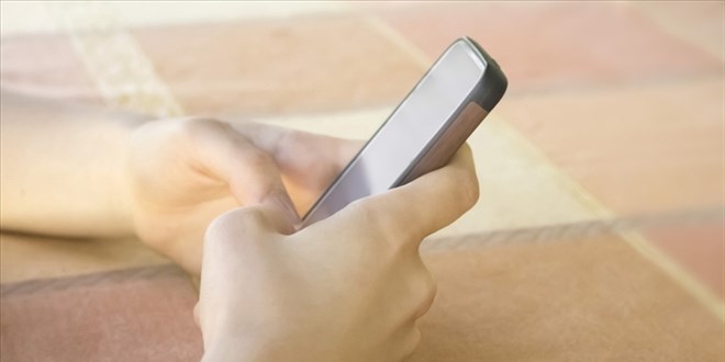 Cep telefonları 'muhtemel kanserojen' kaynağı