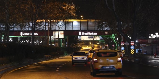 Türkiye genelinde hafta sonu uygulanan sokağa çıkma kısıtlaması sona erdi