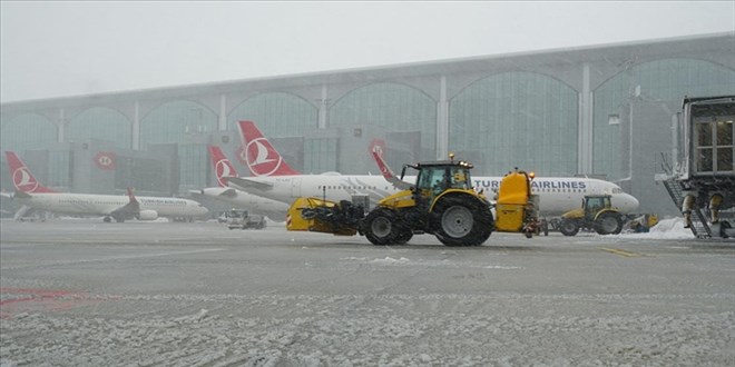 stanbul Havaliman'nda uular kesintisiz devam ediyor