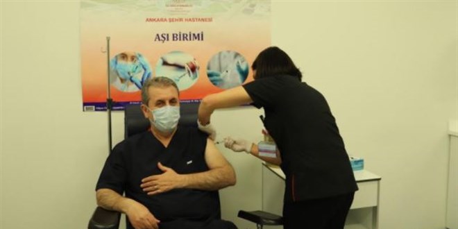 BBP Genel Başkanı Destici Covid-19 aşısı oldu