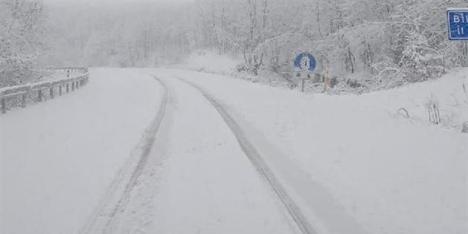 Yozgat'ta kar nedeniyle 86 köy yolu ulaşıma kapandı