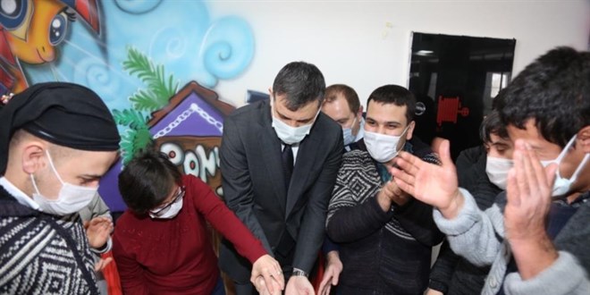 Vali açıkladı: Tedbirleri biraz daha gevşetmeyi düşünüyoruz