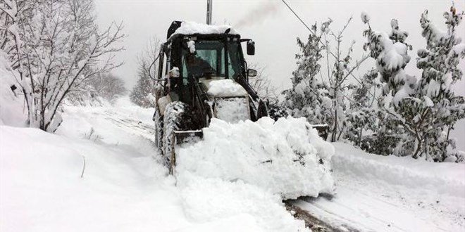 Bakan Dnmez: 5 bin civarnda abonenin elektrii kesik