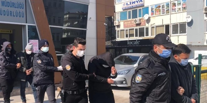 İnternetten, konteyner yalanıyla 600 bin lira dolandırdılar