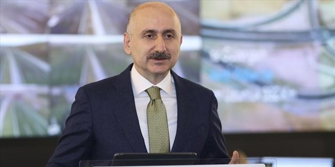 Bakan Karaismailoğlu: Fiber uzunluk, dünyanın çevresini 10 kez dolaşacak noktada
