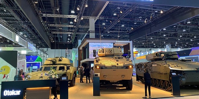 Türk savunma sanayisi firmaları IDEX 2021'de boy gösterdi