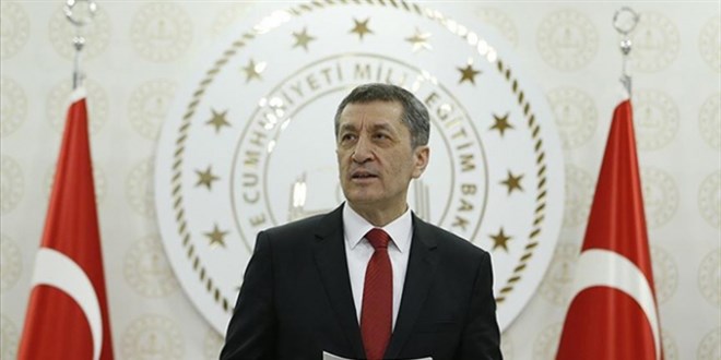 Bakan Selçuk, öğretmen, veli ve öğrencilere teşekkür etti