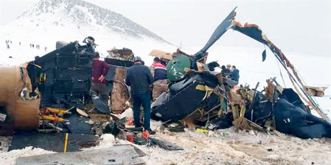 Kaza yapan helikopter yumuşak iniş yapmaya çalışmış