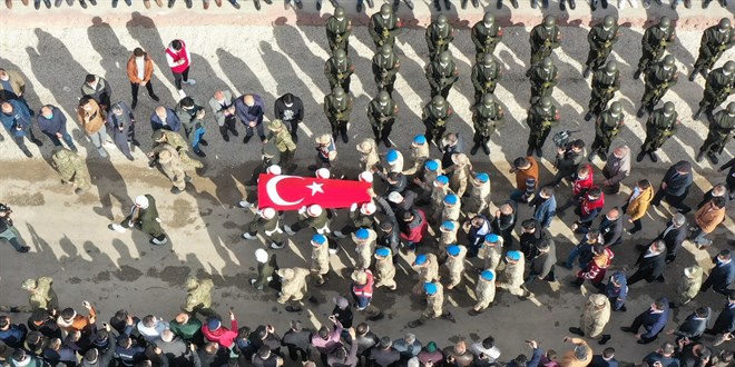 Şehit Astsubay Nazmi Yılmaz son yolculuğuna uğurlandı