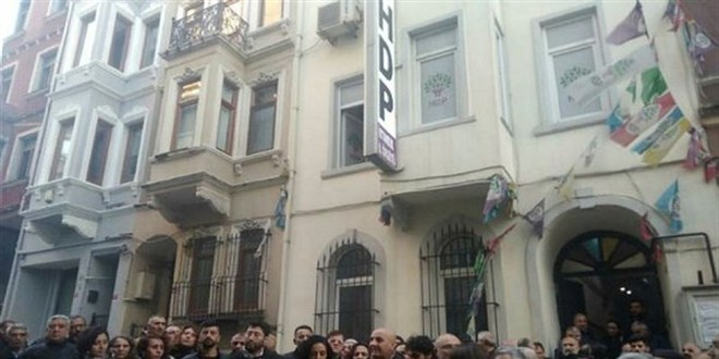 HDP İstanbul il binasında 'PKK sığınağı'