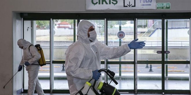 Türkiye'nin koronavirüsle mücadelesinde son 24 saatte yaşananlar