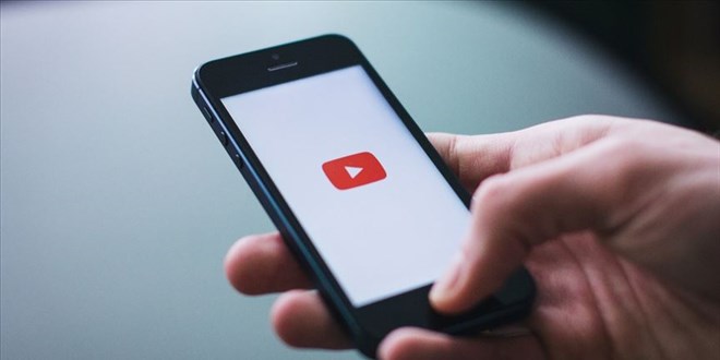 YouTube, Kovid-19 aşıları hakkında yanlış bilgi içeren 30 bin videoyu kaldırdı