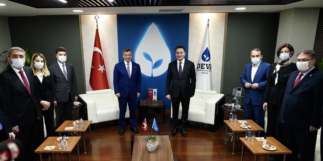 Davutoğlu, Ali Babacan ile görüştü