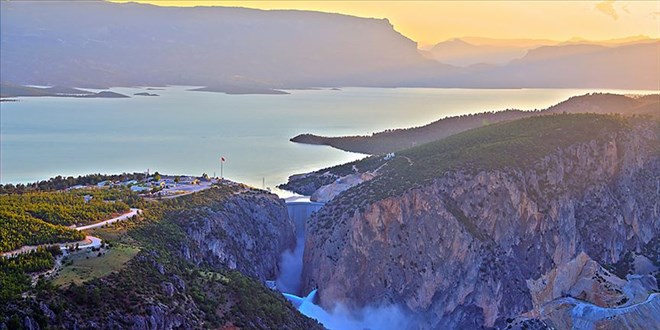 Ermenek Barajı ekonomiye 3,5 milyar liralık katkı sağladı